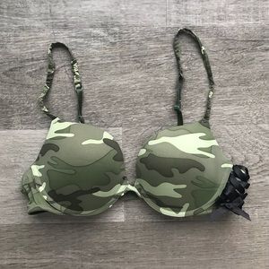 Camo Bra ♡